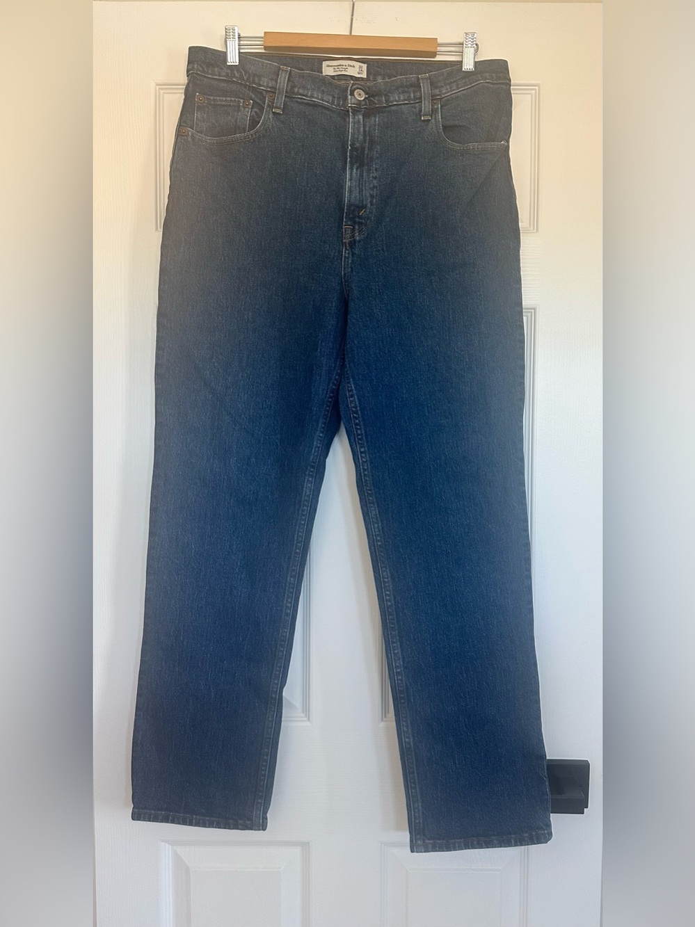 Abercrombie & Fitch The '90s Straight Ultra High Rise Jean Jeans Blue Waist 32